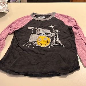 Girls crewcut long sleeve t shirt. Excellent condition